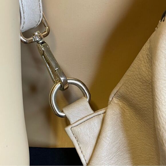 Chinese Laundry Small Backpack Cream With Large Stitch Design - Picture 4 of 15